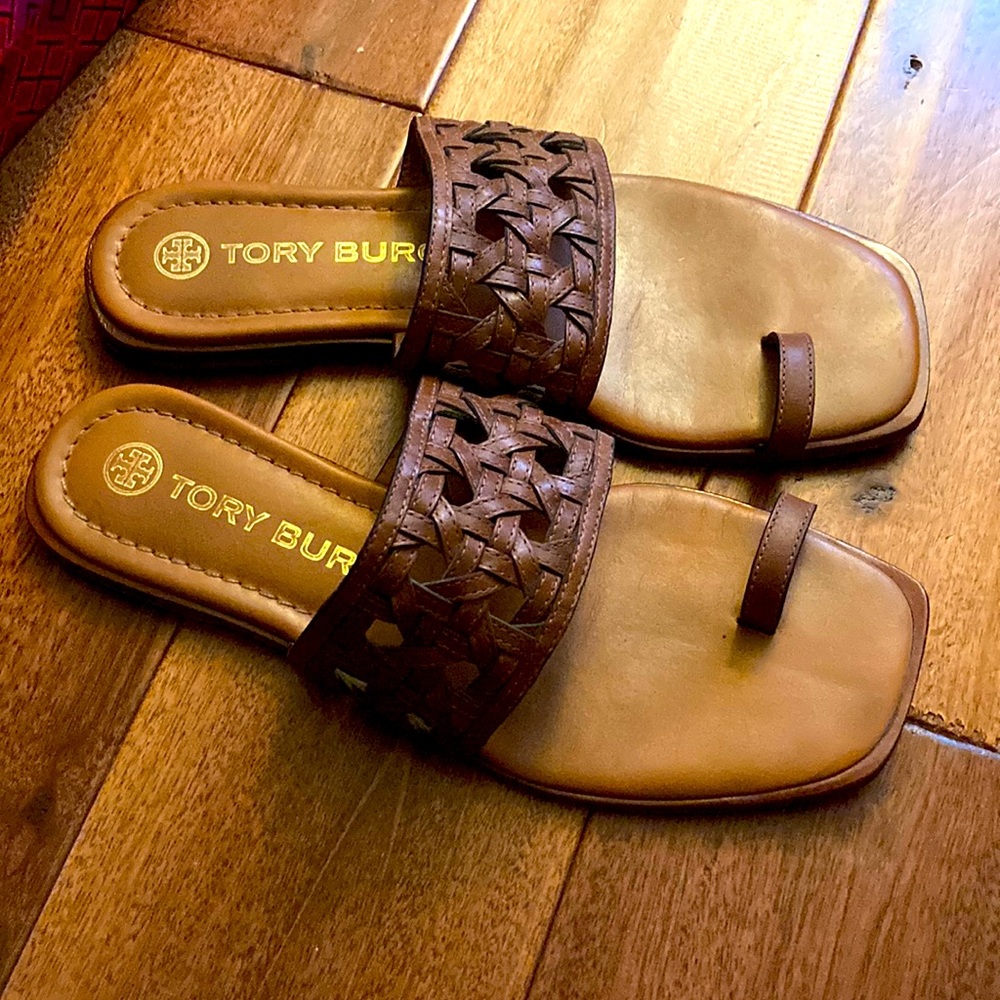 Tory Burch Basket Weave sandals - like new condition